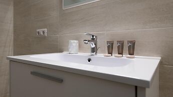 So-l563-tola35c2 - Villa Tola - Giallo