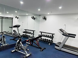 MAY DE VILLE Crown Hotel