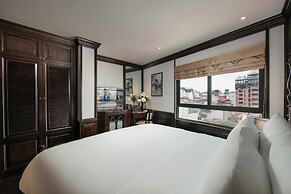 MAY DE VILLE Crown Hotel