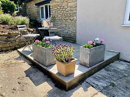Romantic Hideaway Cottage, Near Bridport, Dorset