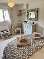 Romantic Hideaway Cottage, Near Bridport, Dorset