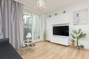 Apartment Wawrzyszewska by Renters