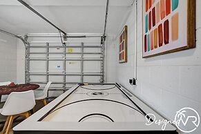 Modern Chic 7-BR with Pool & Gameroom