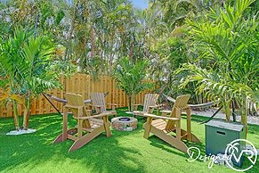 Modern Chic 7-BR with Pool & Gameroom