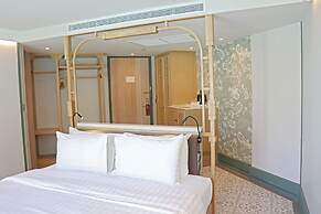 The Quarter Chaophraya by UHG