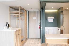 The Quarter Chaophraya by UHG