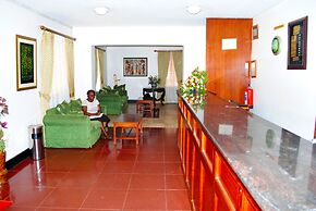 Mosa Court Apartments