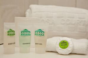 Mosa Court Apartments