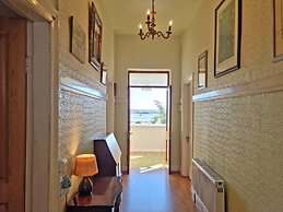 Bealadangan Holiday Home