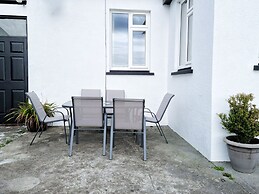 Bealadangan Holiday Home