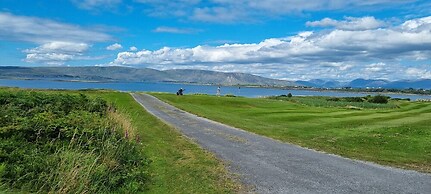 Bealadangan Holiday Home