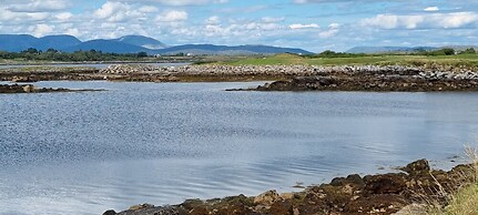 Bealadangan Holiday Home