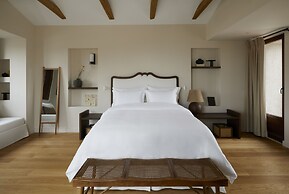 The Storyteller Boutique House