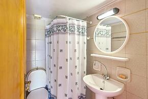 Rouladina Apt 2 in Stalos