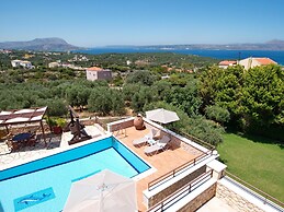 Villa Zara in Plaka With 3 Bedrooms and 3 Bathrooms