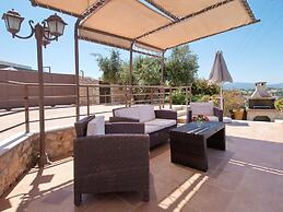 Villa Zara in Plaka With 3 Bedrooms and 3 Bathrooms