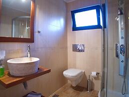 Villa Zara in Plaka With 3 Bedrooms and 3 Bathrooms