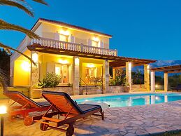 Villa Dimitra in Spartia