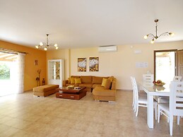 Villa Alexandros in Spartia