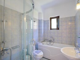 Villa Alexandros in Spartia