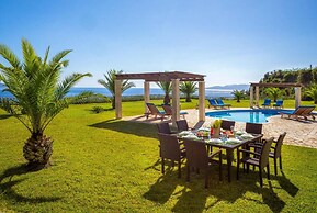 Villa Alexandros in Spartia