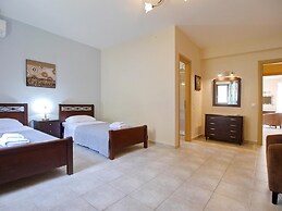 Villa Alexandros in Spartia