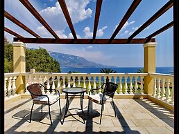 Villa Alexandros in Spartia