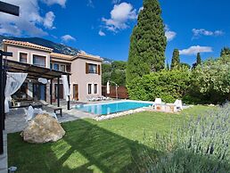 Villa Minetti in Lourdas