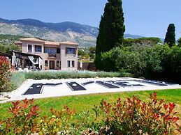 Villa Minetti in Lourdas