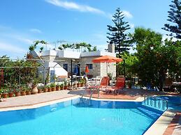 Maros Spitaki in Varipetro