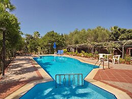 Maros Spitaki in Varipetro