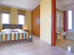 Villa Sakos in Skala