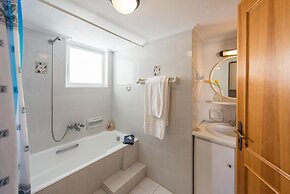 Rouladina Apt 3 in Stalos