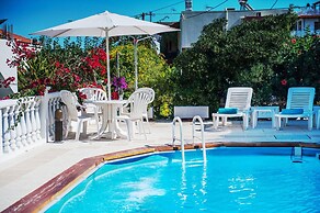 Rouladina Apt 3 in Stalos