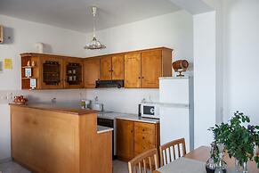 Rouladina Apt 3 in Stalos