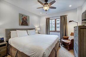 Modern and Updated St James Premium 3 Bedroom Residence 3 Condo by Red