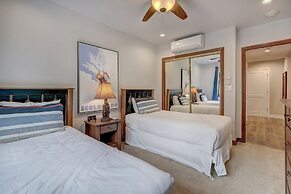 Modern and Updated St James Premium 3 Bedroom Residence 3 Condo by Red