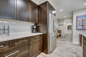 Modern and Updated St James Premium 3 Bedroom Residence 3 Condo by Red