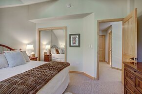 Luxury 4 bedroom Premier Residence at St James Place 4 Condo by RedAwn