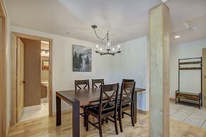 Luxury 4 bedroom Premier Residence at St James Place 4 Condo by RedAwn