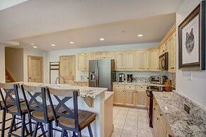 Luxury 4 bedroom Premier Residence at St James Place 4 Condo by RedAwn