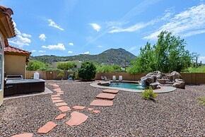 Casa Dynamite 4 Bedroom Home by RedAwning