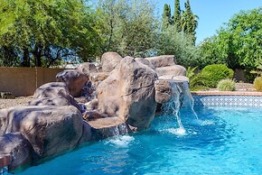 Casa Dynamite 4 Bedroom Home by RedAwning