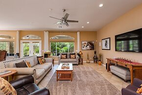 Casa Dynamite 4 Bedroom Home by RedAwning