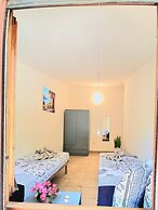 4 Bedroom Villa With Garden 3 min Walk From Beach!