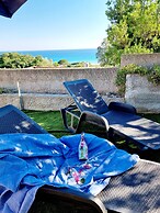 4 Bedroom Villa With Garden 3 min Walk From Beach!