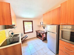 4 Bedroom Villa With Garden 3 min Walk From Beach!