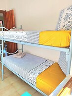 4 Bedroom Villa With Garden 3 min Walk From Beach!