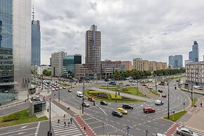 Apartment Jana Pawła II by Renters