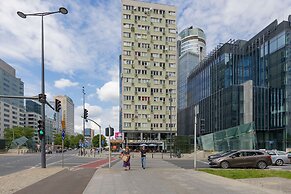 Apartment Jana Pawła II by Renters